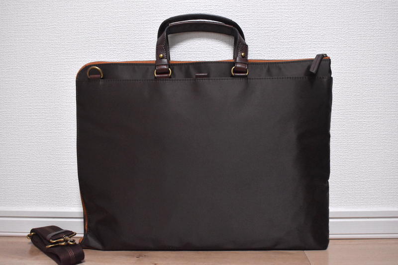 [ free shipping ] new goods AXE Axe light inset leather business bag regular price 31900 jpy A4 size 607513 Camel IKETEIike Tey briefcase 