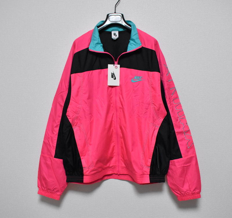 新品 NIKE × ATMOS ビンテージ パッチワーク トラックジャケット 新品 NIKE × ATMOS ビンテージ パッチワーク トラックジャケット