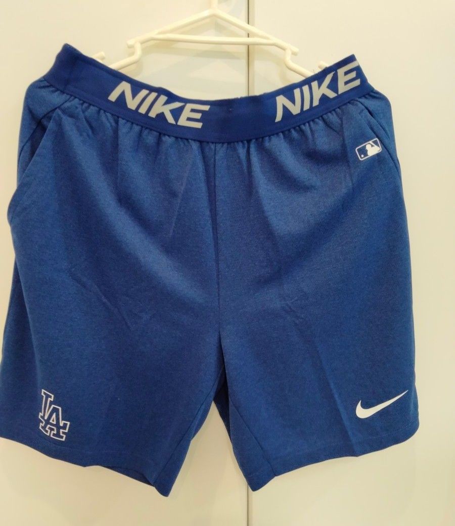 新品 NIKE ロサンゼルス・ドジャース 大谷翔平選手愛用ハーフ 新品 NIKE ロサンゼルス・ドジャース 大谷翔平選手愛用ハーフ