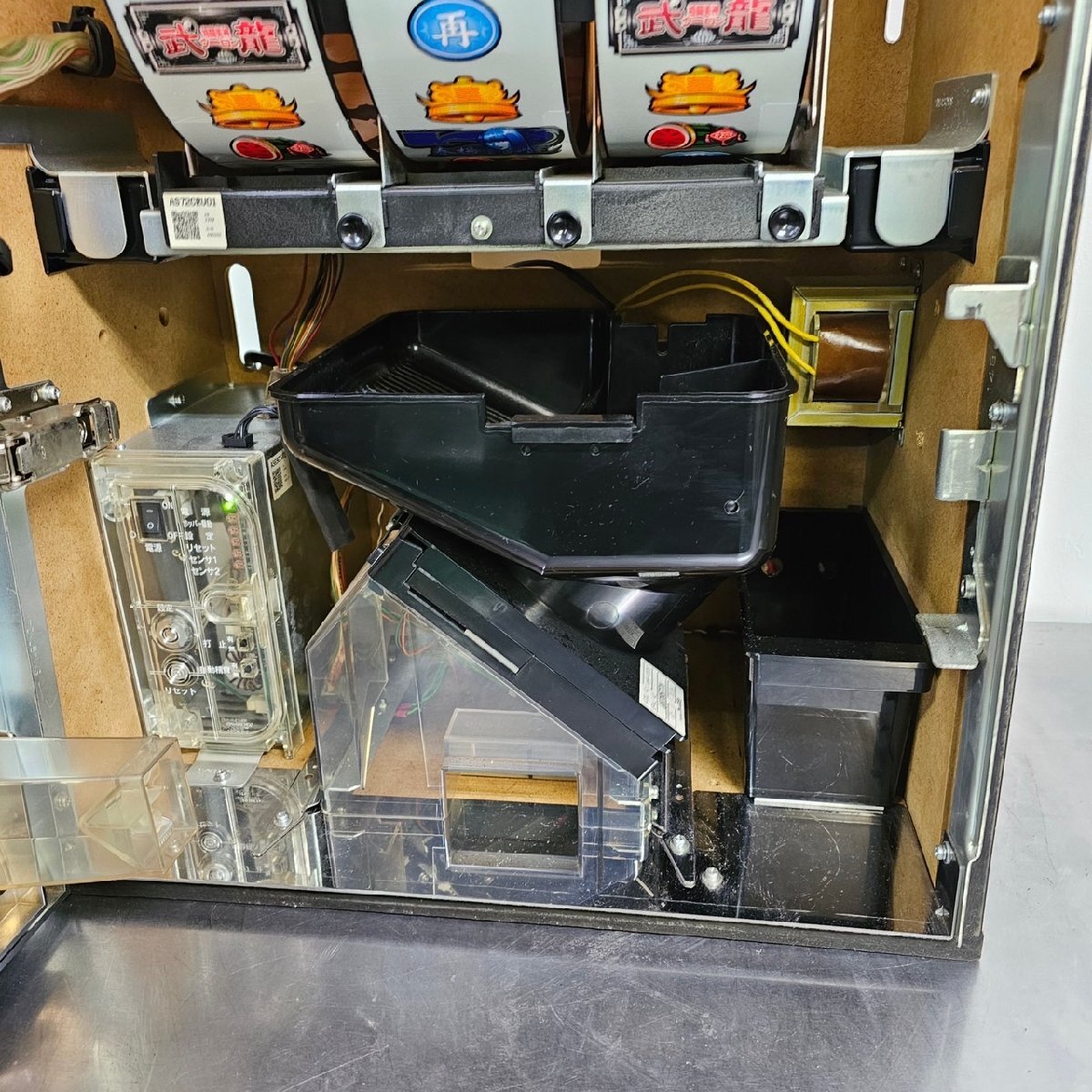 Yahoo!オークション - パチスロ スロット実機 「格闘美神 Yahoo!オークション - パチスロ スロット実機 「格闘美神