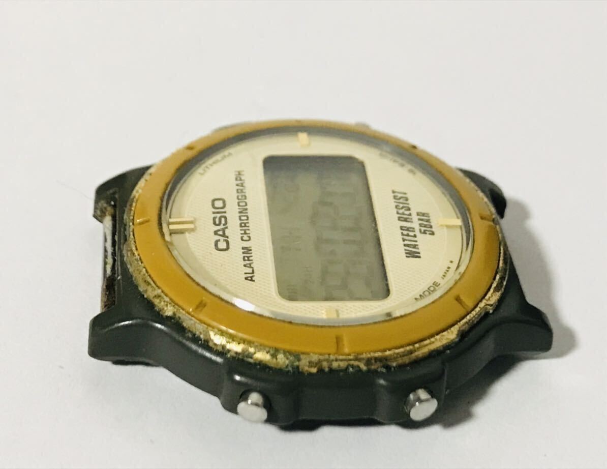 希少品 CASIO W-77 ALARM CHRONOGRAPH カシオ デジタルウォッチ 腕時計 稼働品 ジャンク扱い 13_画像4