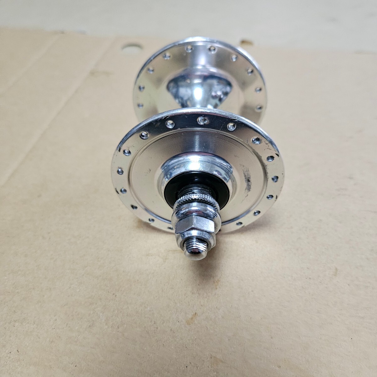 Sansin front hub 36h サンシン　フロントハブ②　NJS　ピスト　競輪　固定　シングル　ロード_画像2