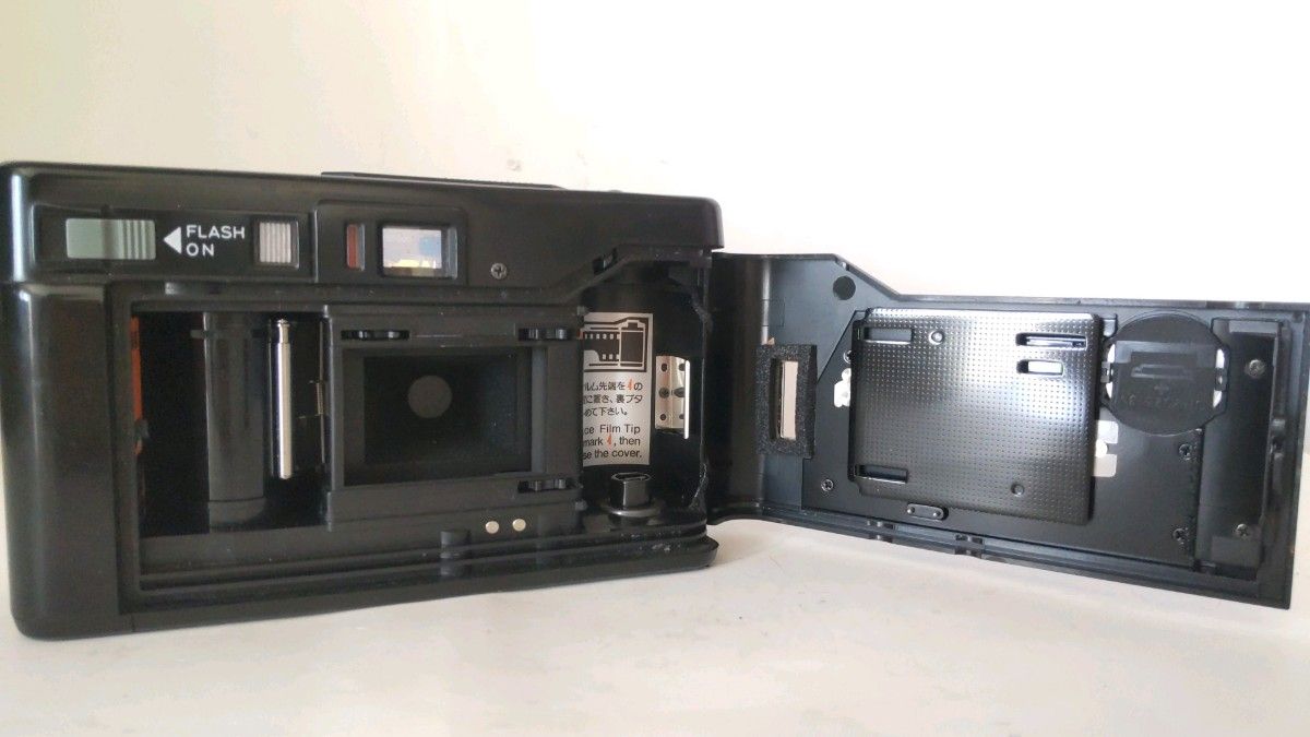 ★訳あり大特価★ YASHICA ヤシカT AF-D Tessar T* 35mm F3.5 コンパクトフィルムカメラ