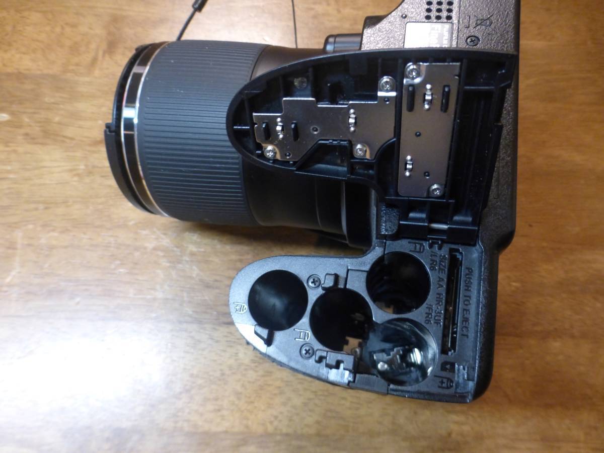 【ジャンク品】FUJIFILM FinePix S9800 単3_画像5