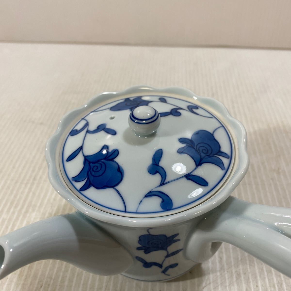 急須 きゅうす 陶器 横手 茶器 和風 ポット 花柄 レトロ 未使用長期保管品_画像2