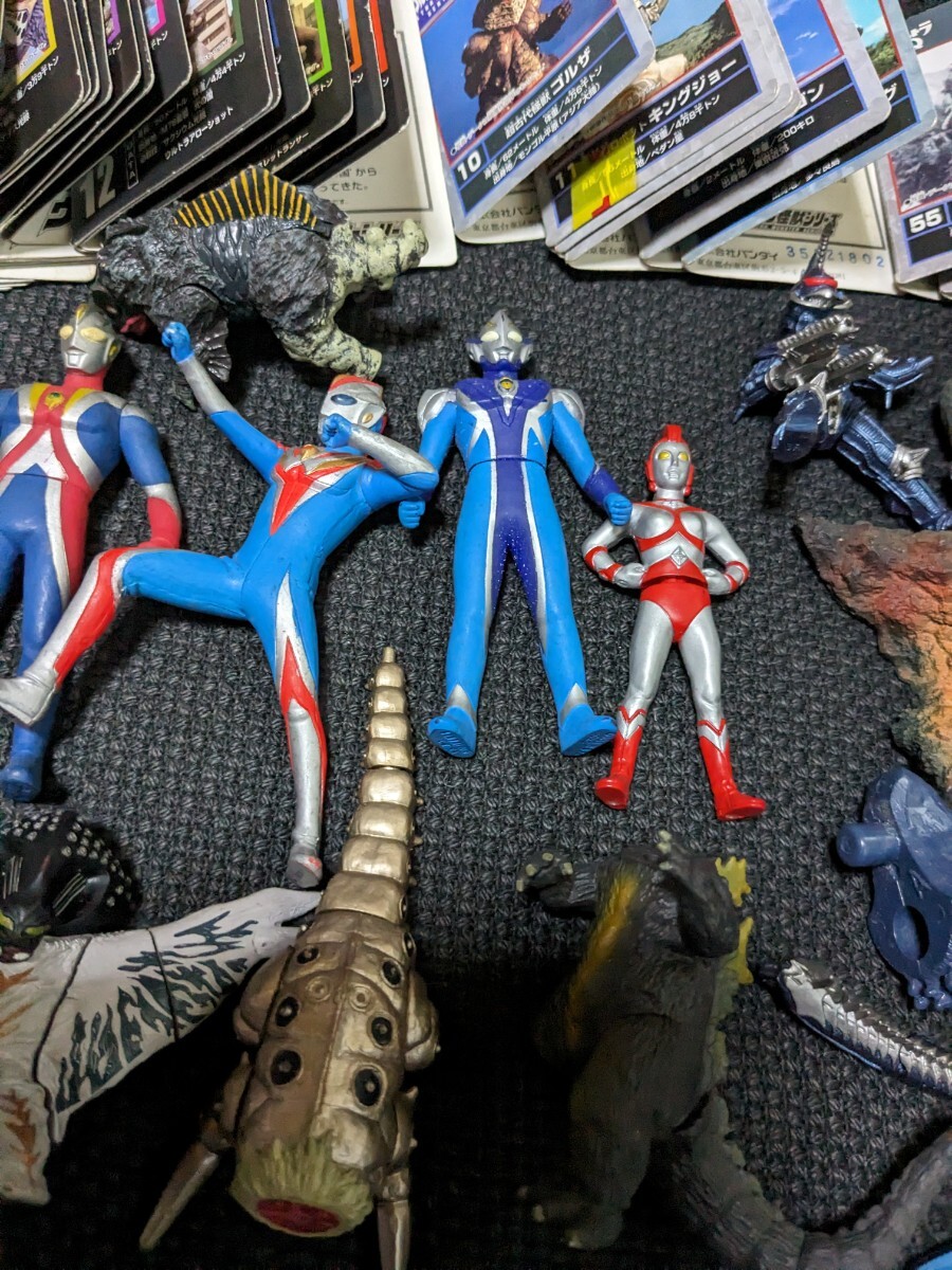 ウルトラ怪獣シリーズ　ウルトラヒーローシリーズ　ソフビ　フィギュア　バンダイ　怪獣　ゴジラ　ウルトラ怪獣　ウルトラマン　カード_画像5