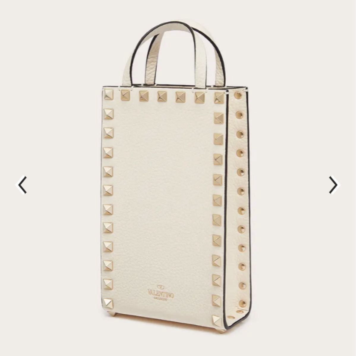 VALENTINO ロックスタッズバッグ|Yahoo!フリマ(旧PayPayフリマ) VALENTINO ロックスタッズバッグ|Yahoo!フリマ(旧PayPayフリマ)