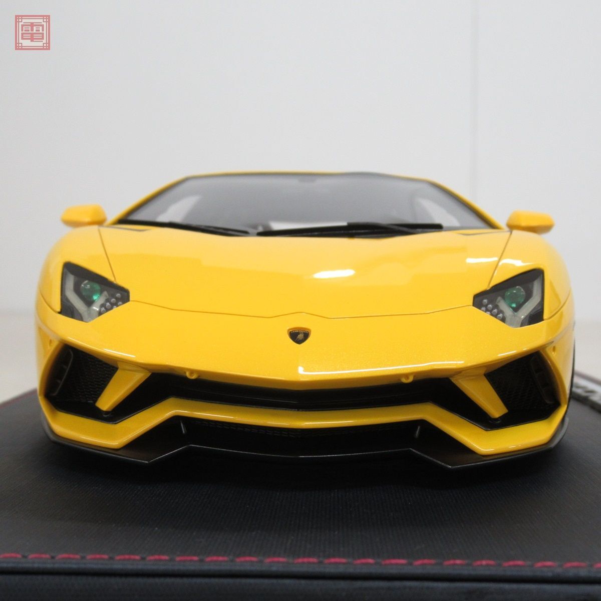 メイクアップ 1/18 ランボルギーニ アヴェンタドール S 2017 パール イエロー EML004A Makeup Lamborghini【20_画像5