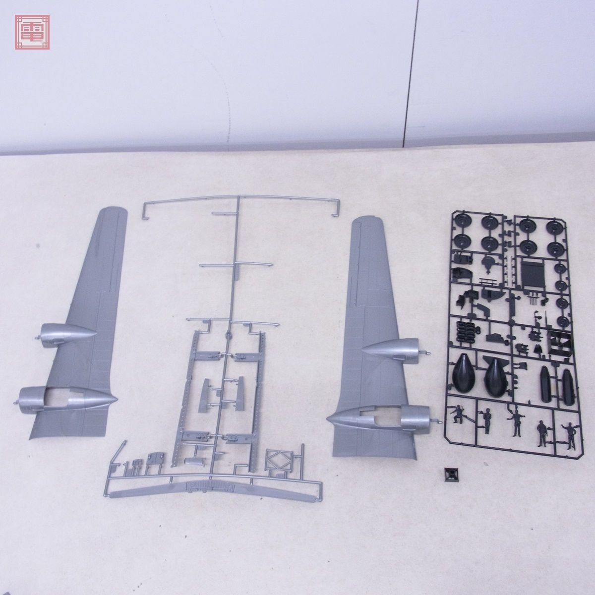 未組立 モノグラム 1/48 B-29 スーパーフォートレス No.5700 MONOGRAM SUPER FORTRESS 現状品【40_画像5