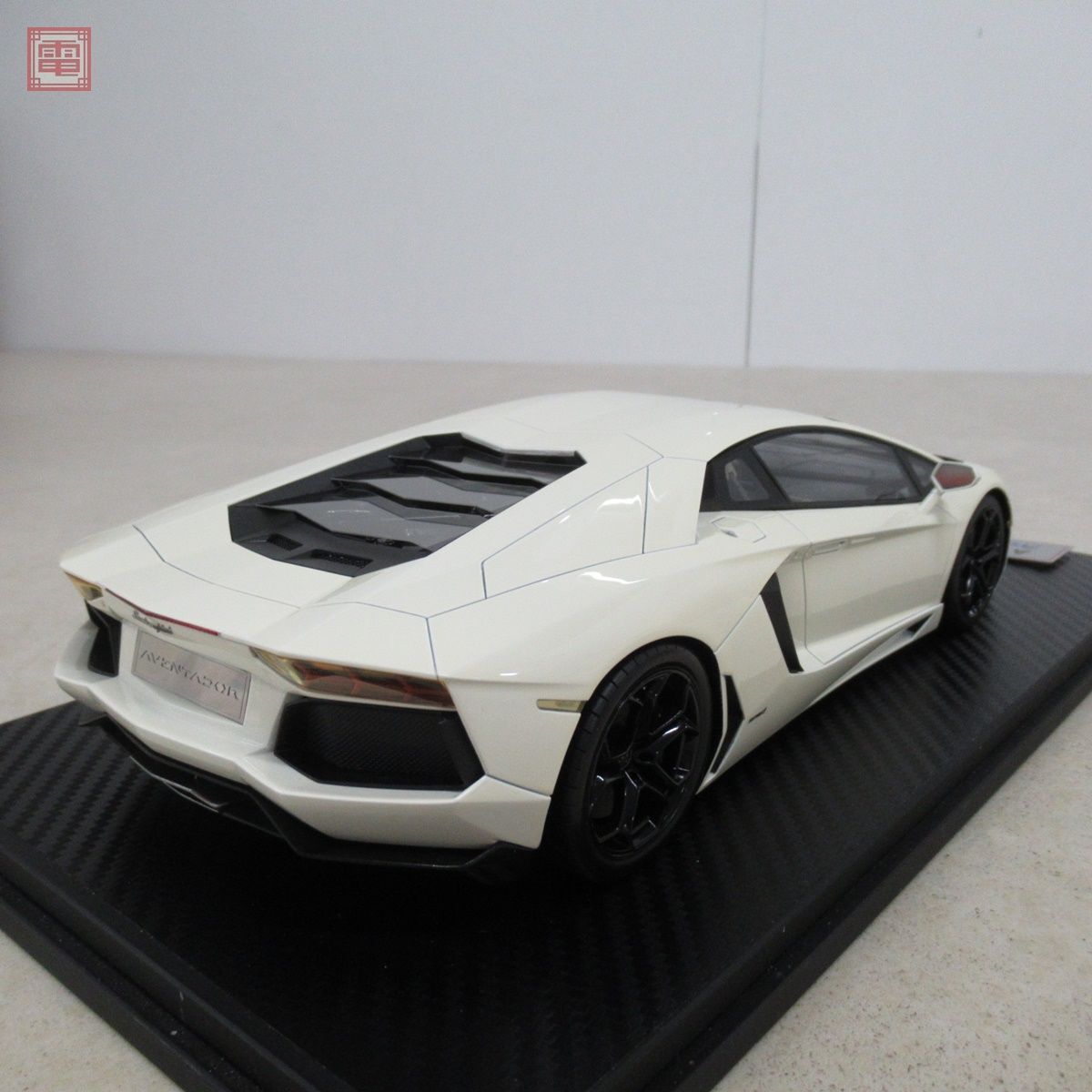 FrontiArt 1/18 ランボルギーニ アヴェンタドール LP700-4 ホワイト Lamborghini Aventador【20の画像4