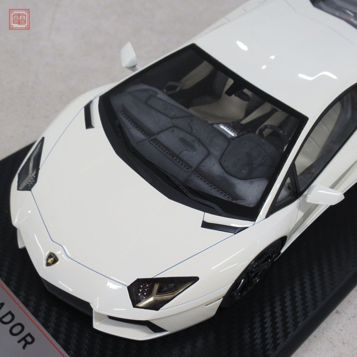 FrontiArt 1/18 ランボルギーニ アヴェンタドール LP700-4 ホワイト Lamborghini Aventador【20の画像8