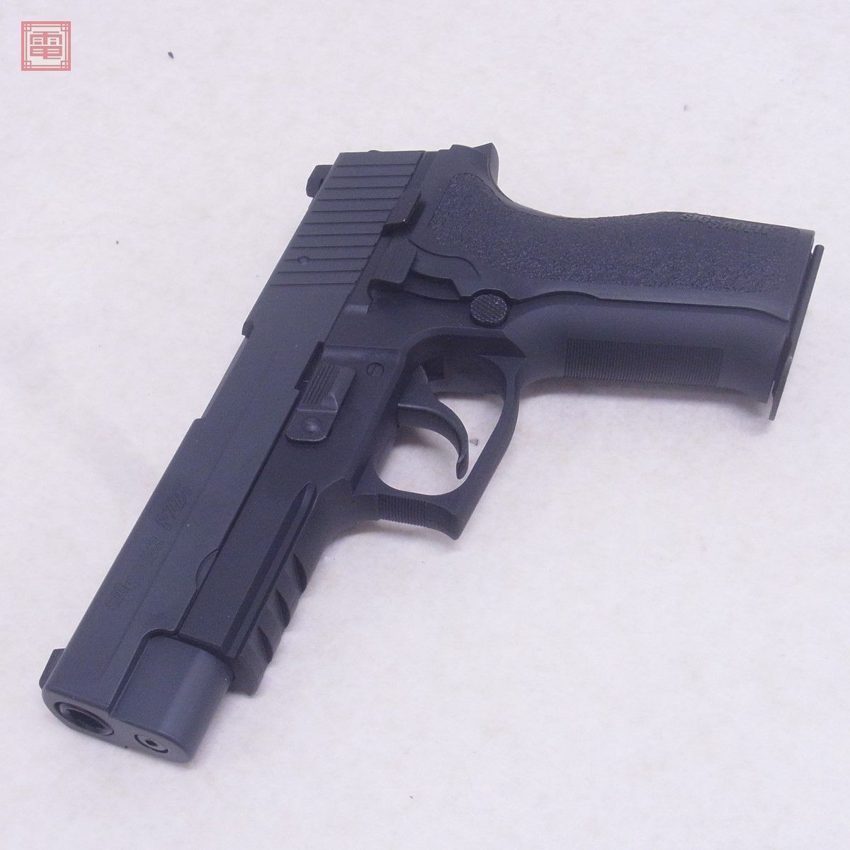 東京マルイ ガスブロ SIGSAUER P226 E2 スペアマガジン付 シグザウエル シグザウアー ブローバック GBB 現状品【20の画像2