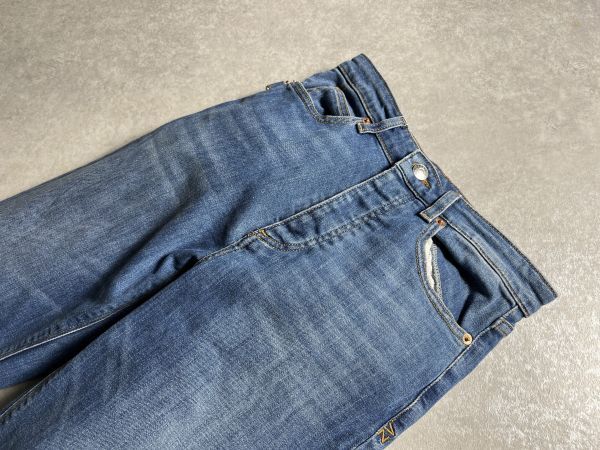 ４万◆ZADIC&VOLTAIRE◆W25◆ストレッチ素材のテーパードデニムパンツ ザディグ エ ヴォルテール ビンテージ加工の画像7