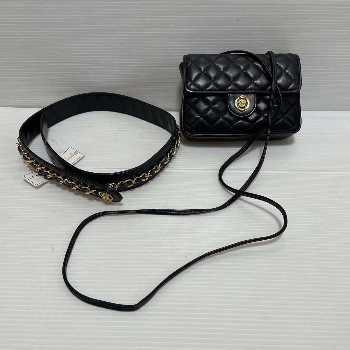  unused tag attaching FRATELLI ROSSETTI lambskin chain belt pouch shoulder bag 