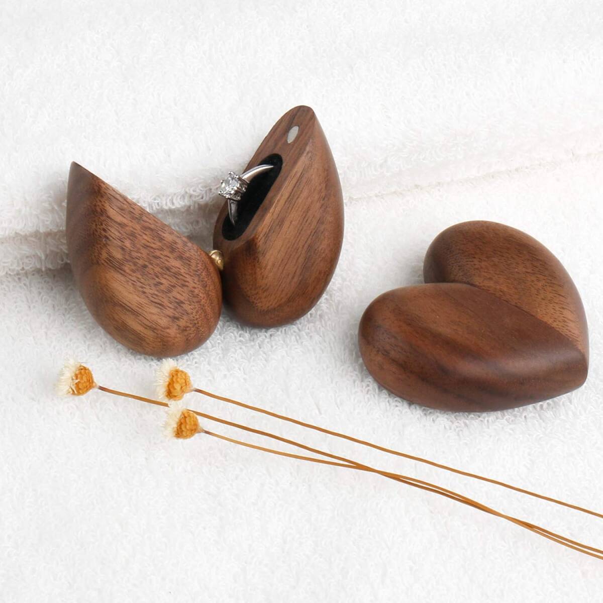  ring box wooden Heart shape ring box .... peach simple ring put natural tree heart type te The Yinling g stand ring stand feeling of luxury 
