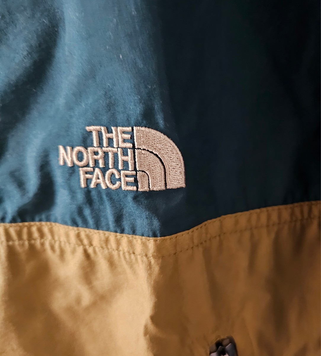 希少　正規品 THE NORTH FACE ノースフェイスシェル マウンテンパーカー _画像2