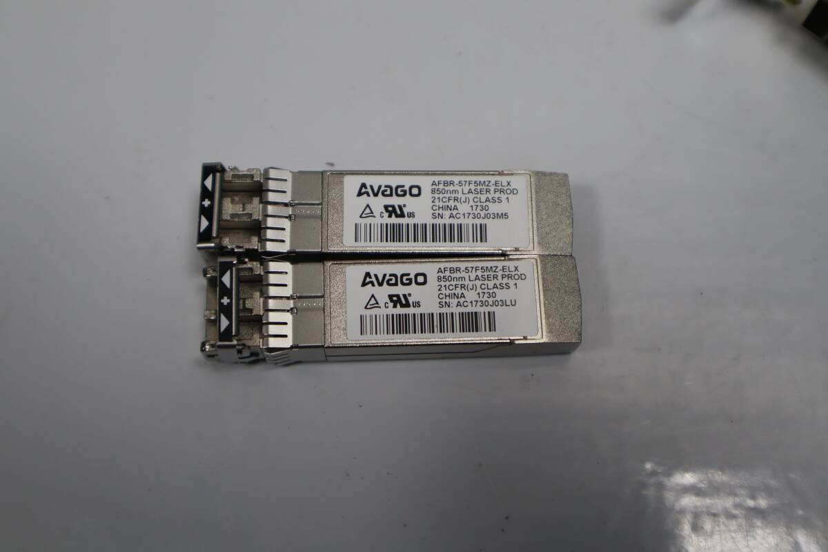 E7753 Y [2 шт. комплект ]Fujitsu Emulex LPE16000 16GB FC HBA 1-Port Low Profile/ Avago AFBR-57F5MZ-ELX свет трансивер имеется 