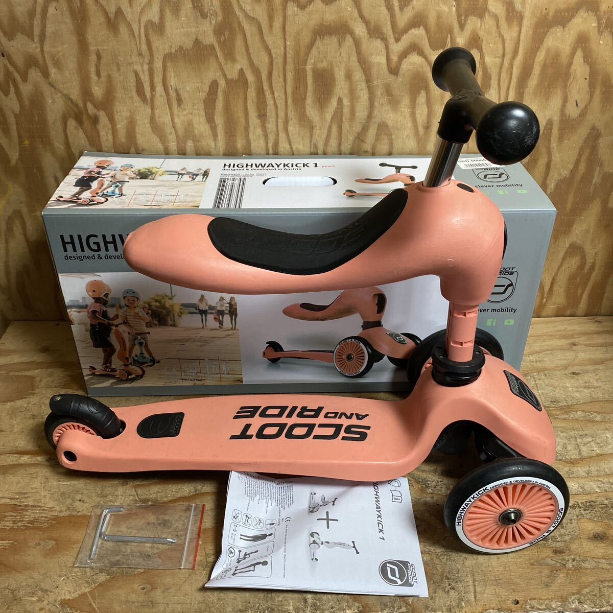 Scoot＆Ride スクートアンドライド Highwaykick1 ハイウェイキック１ ピーチ【工具いらずでスクーターとペダル無し自転車に!】中古品☆郵 _画像1