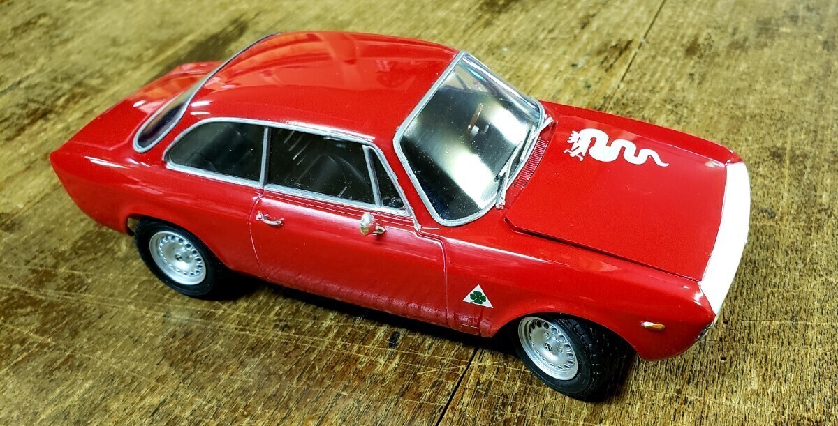  アルファロメオ GTA TAMIYA 1/24 Alfa Romeo Giulia Sprint GTA タミヤ完成品 の画像6