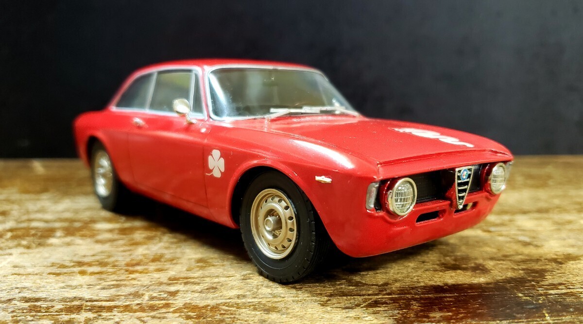  アルファロメオ GTA 1300 ジュニア １/24 グンゼ 完成品　素人素組　Alfa Romeo GTA1300 Junior_画像5