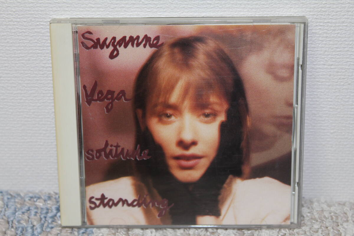 税表記無し国内盤CD★スザンヌ・ヴェガ SUZANNE VEGA 孤独★D32Y3161★トムズ・ダイナー/ルカ_画像1