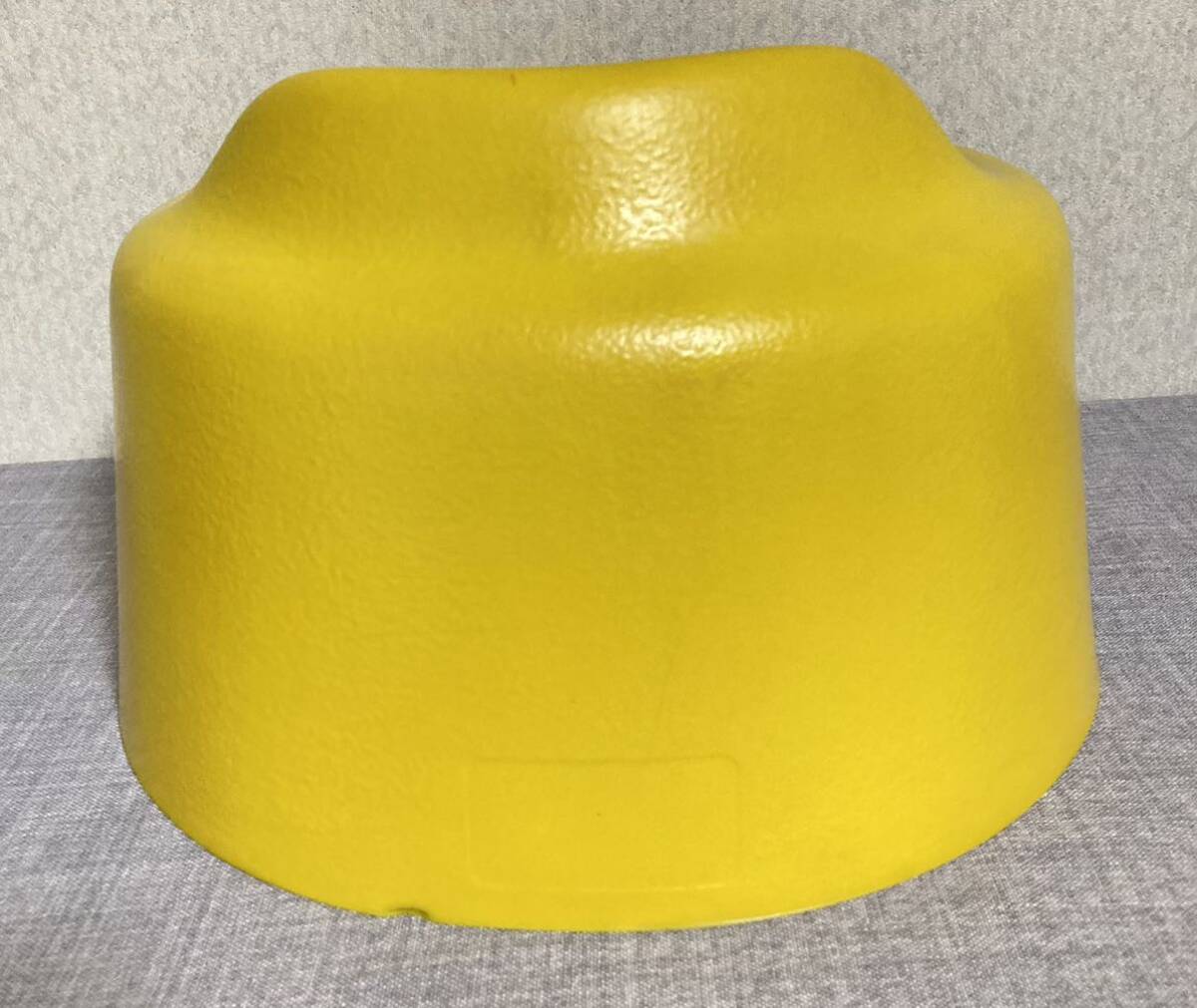 大人気商品！！ バンボ プレートレイセット ベビーソファ Bumbo テーブル付 イエロー 赤ちゃん ベビーチェア ベビー用品 ベルト付きの画像5