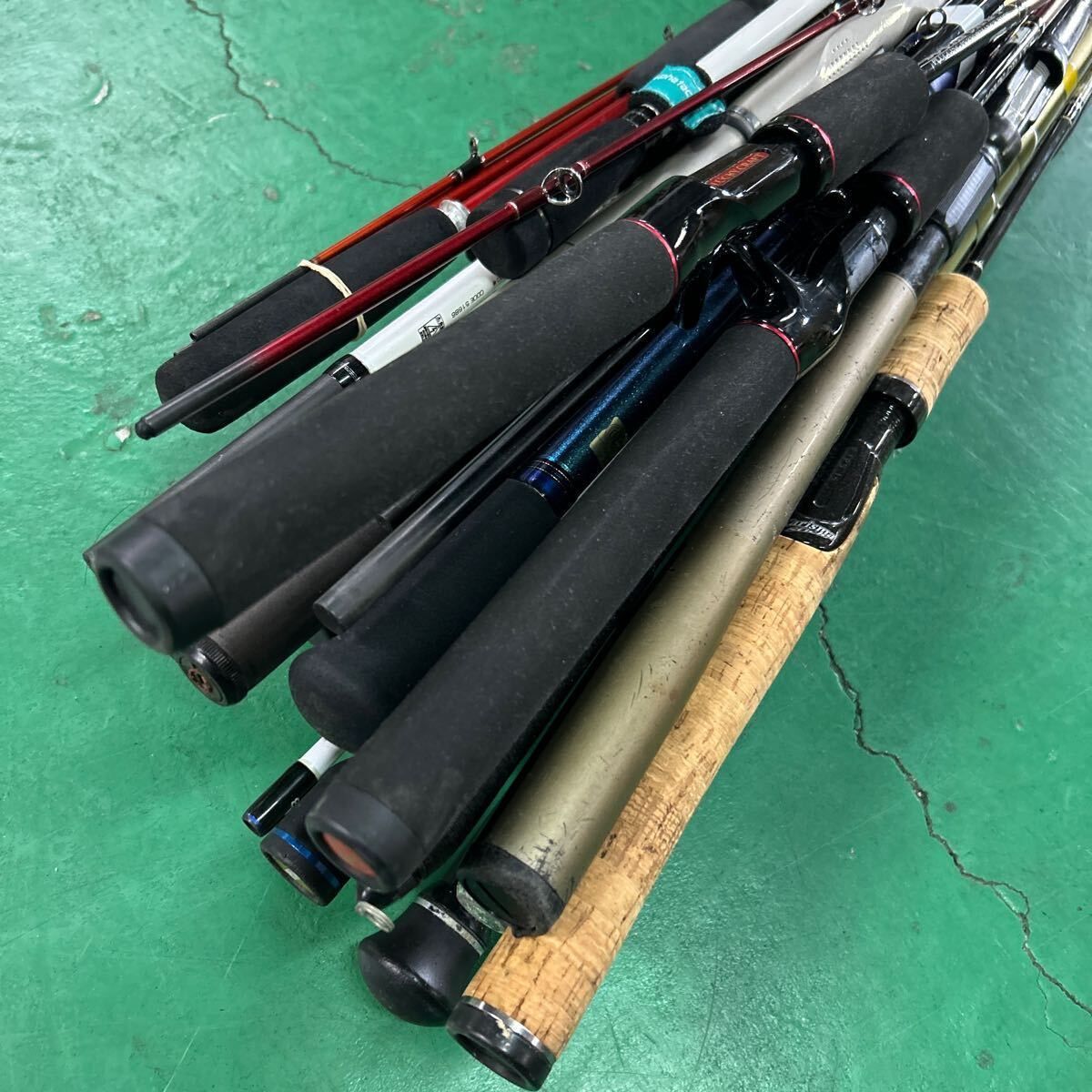 [ direct taking over possible ] fishing rod fishing rod Random set sale with translation DAIWA LUCKY CRAFT alpha tackle fishing fishing gear rod 18ps.@ rom and rear (before and after) [otfm-379