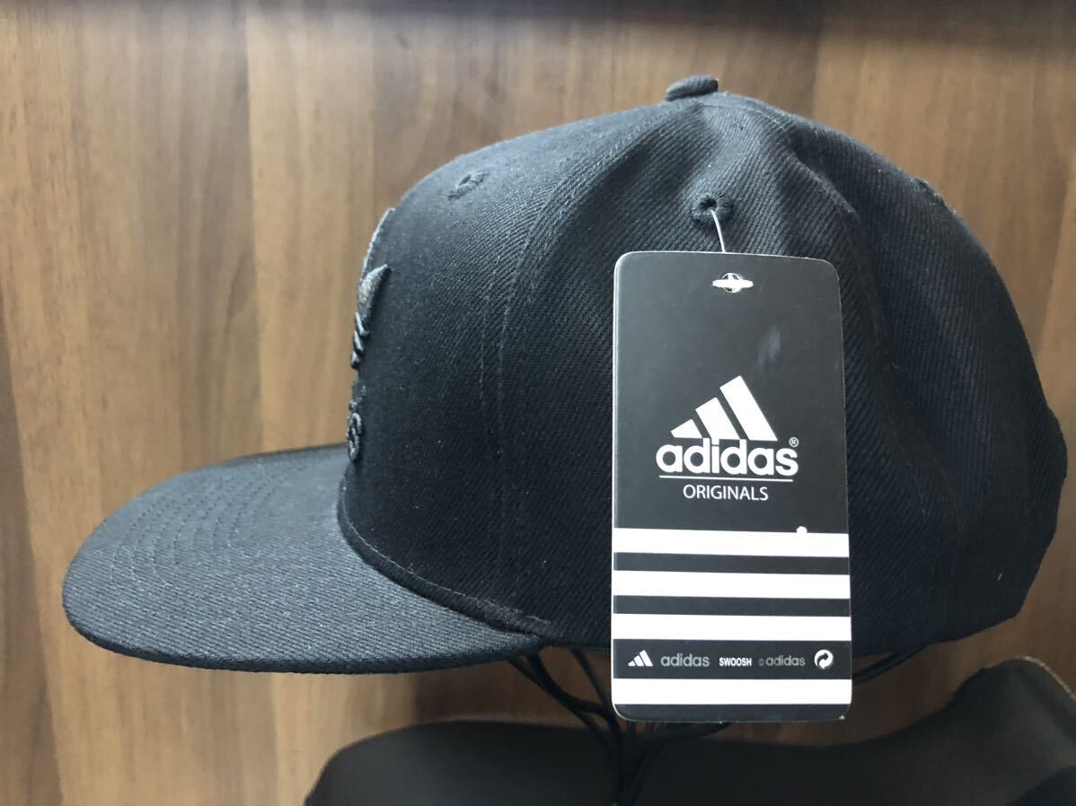 アディダス adidas 帽子 黒 ブラック刺繍入　フリーサイズ　Cap キャップ　_画像3