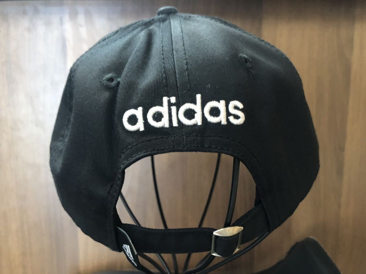 アディダス　adidas ブラック　キャップ　帽子　フリーサイズ　_画像4