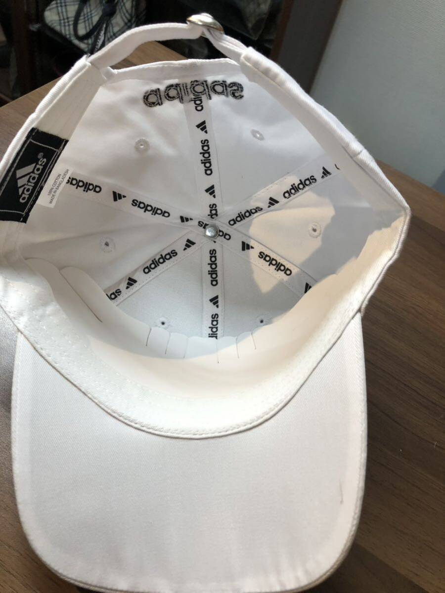adidasアディダス　キャップ　帽子　Cap 白　黒刺繍入フリーサイズ　_画像6