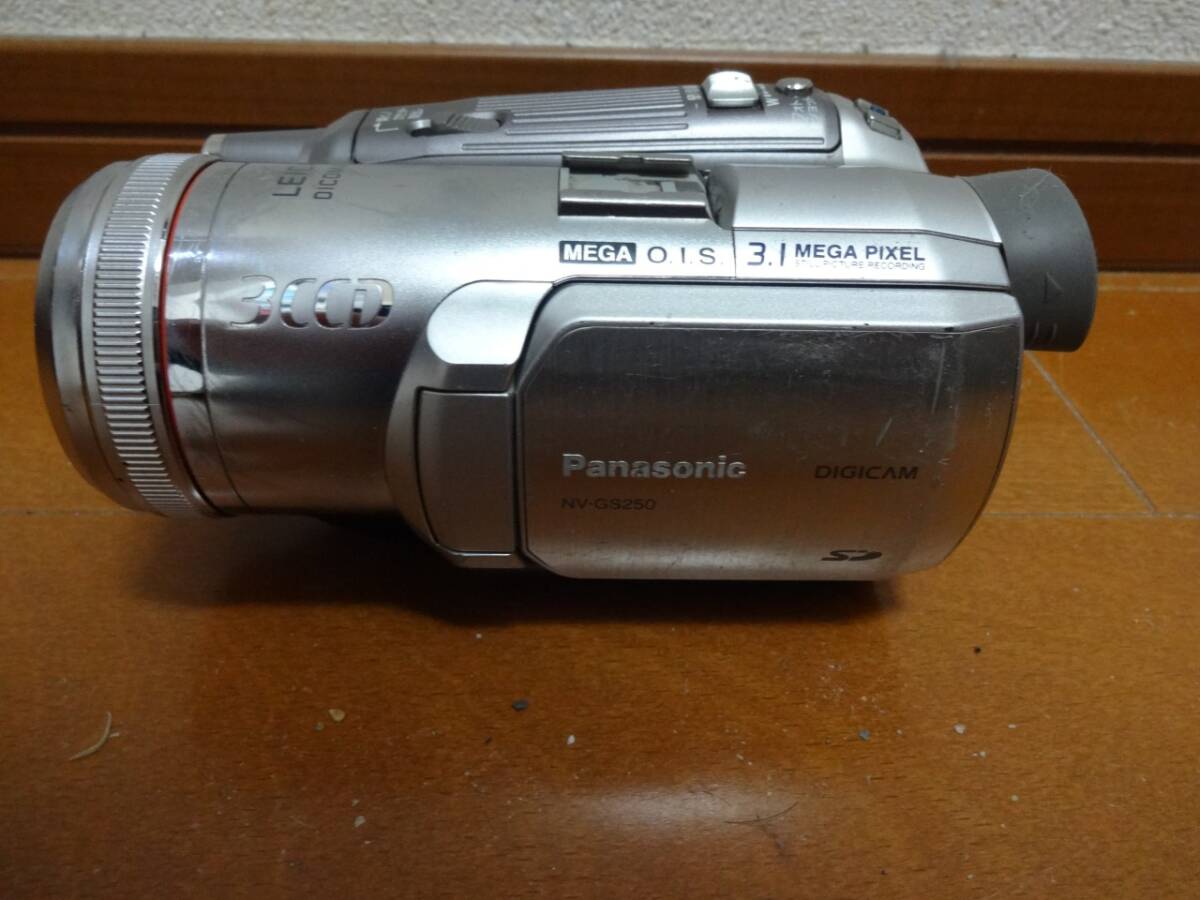 MiniDVカセット NV-GS250 完動品 即決 美品 Panasonic ミニDV _画像2