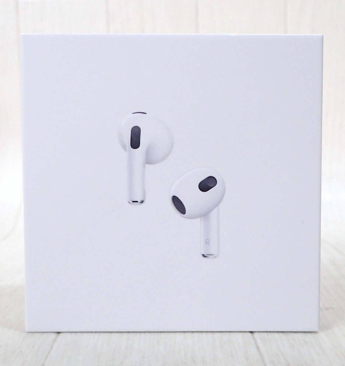 新品 未開封 Apple AirPods 第3世代 MME73J/A MagSafe充電ケース付き エアポッズ 発送520円～