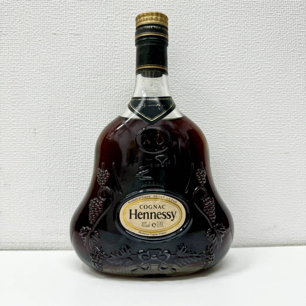 【EB-5955】1円～ Hennessy XO COGNAC ヘネシー 40％ 700ｍｌ ブランデー 酒 アルコール 液面低下 未開栓 中古 保管品 状態写真参照_画像1