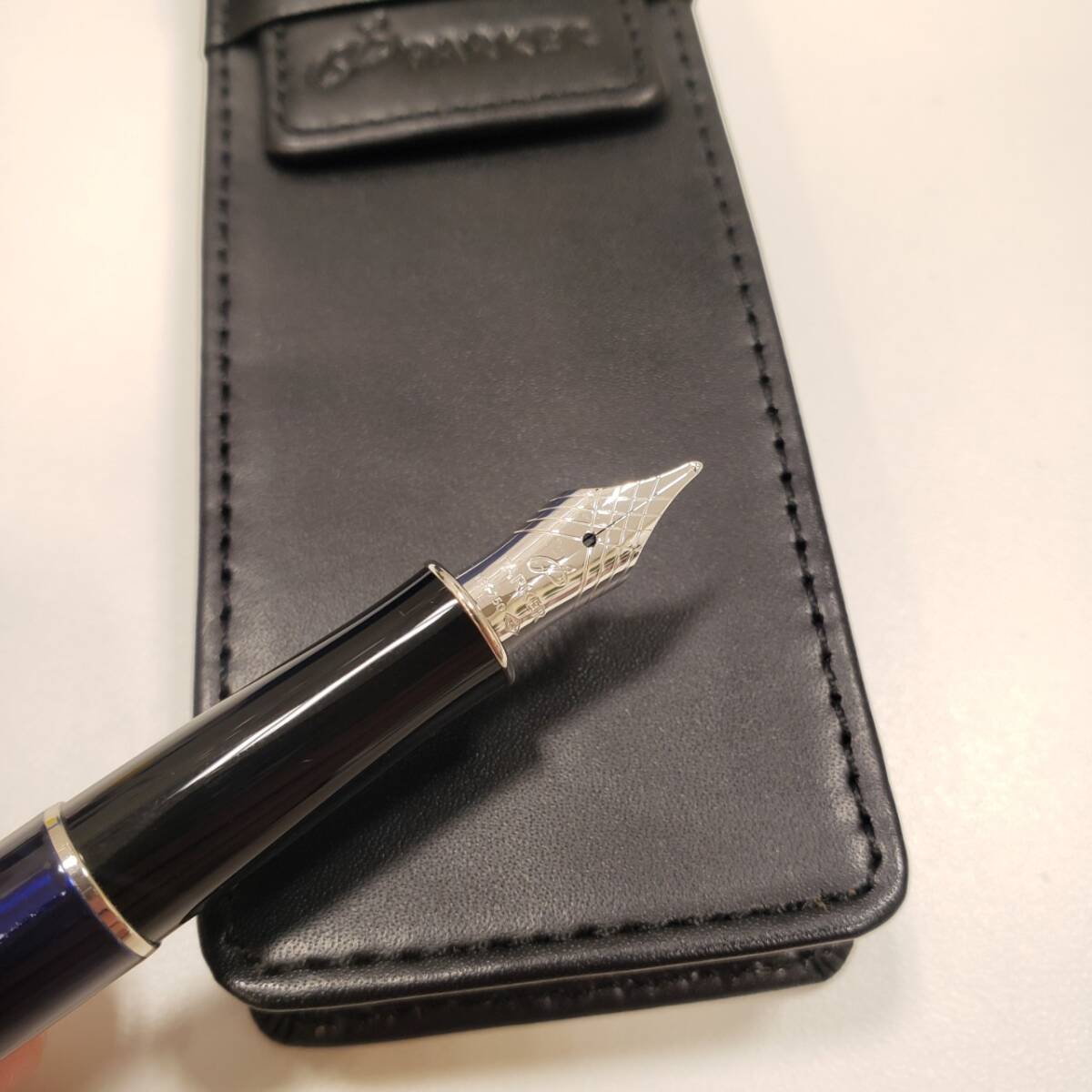 【SYC-3185】 PARKER パーカー SONNET ソネット 万年筆 ペン先 18K 750 青 インク ペンケース 筆記未確認 筆記用具 文房具 中古 保管品の画像2