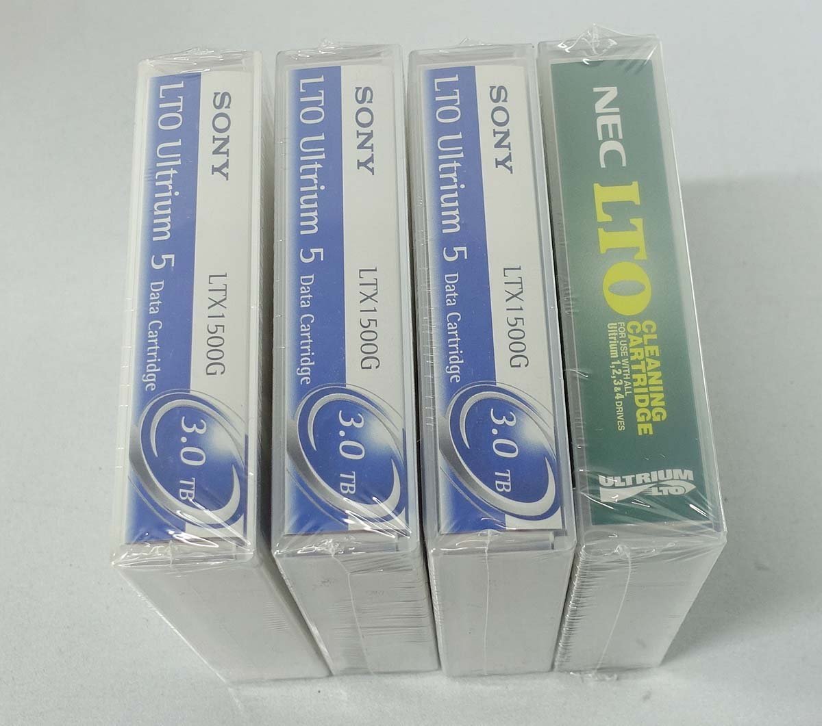 4個セット 未開封 SONY LTX1500G LTO5 Ultrium 5 NEC クリーニング カートリッジ データ テープ サーバー PC ドライブ ソニー S032807の画像1