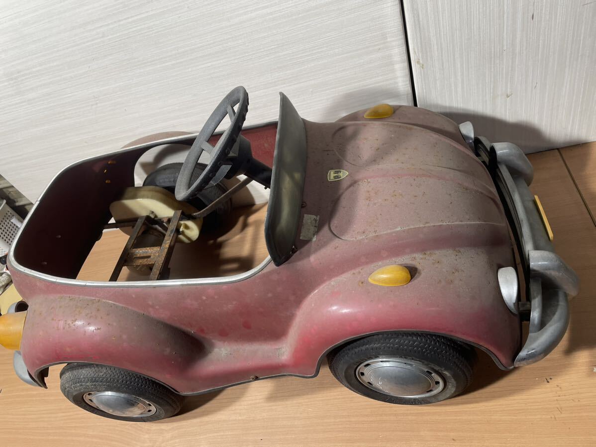 ペダルカー VW ビートル 電動 車体のみ 鉄製 動作不明 昭和レトロ 当時物 YOUNG MASTER おもちゃ アンティーク ヴィンテージ 中古品_画像1