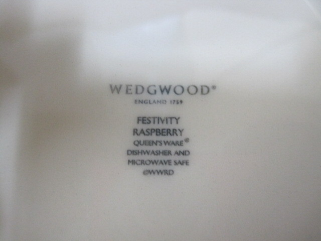 【P181】未使用 WEDGWOOD ウェッジウッド FESTIVITY RASPBERRY プレート 皿 3枚セット 直径約21㎝ フェスティビティ ラズベリー 共箱の画像8