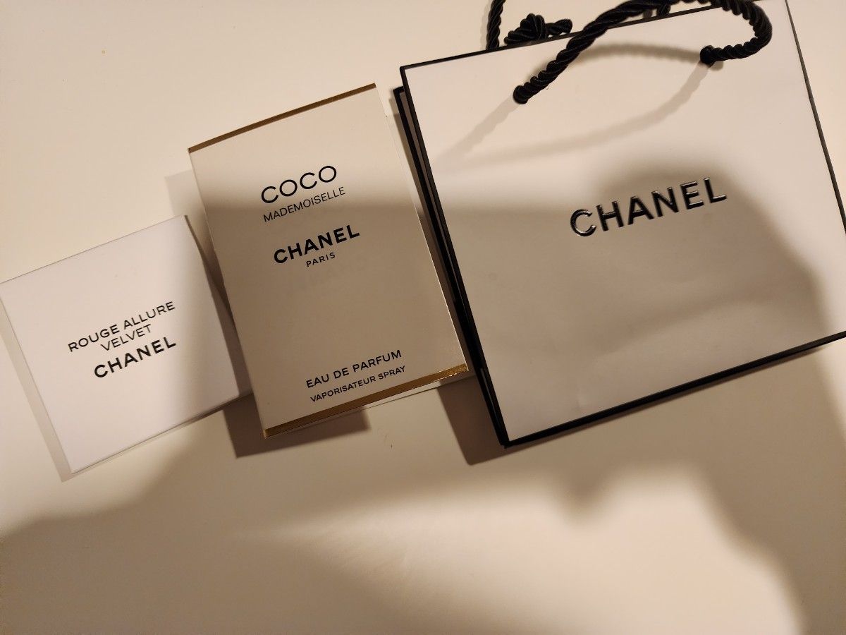 CHANEL ノベルティ ミラー 香水 サンプル