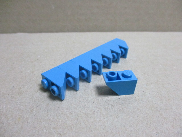 レゴ　パーツ　1×2逆スロープ　ダークアズール8個　新品_画像2
