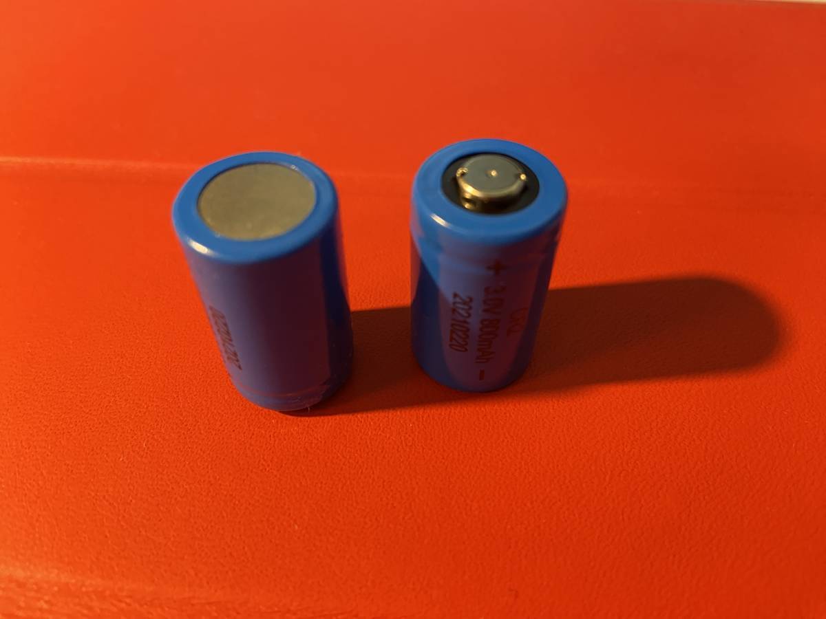 CR2 lithium battery 2 piece 