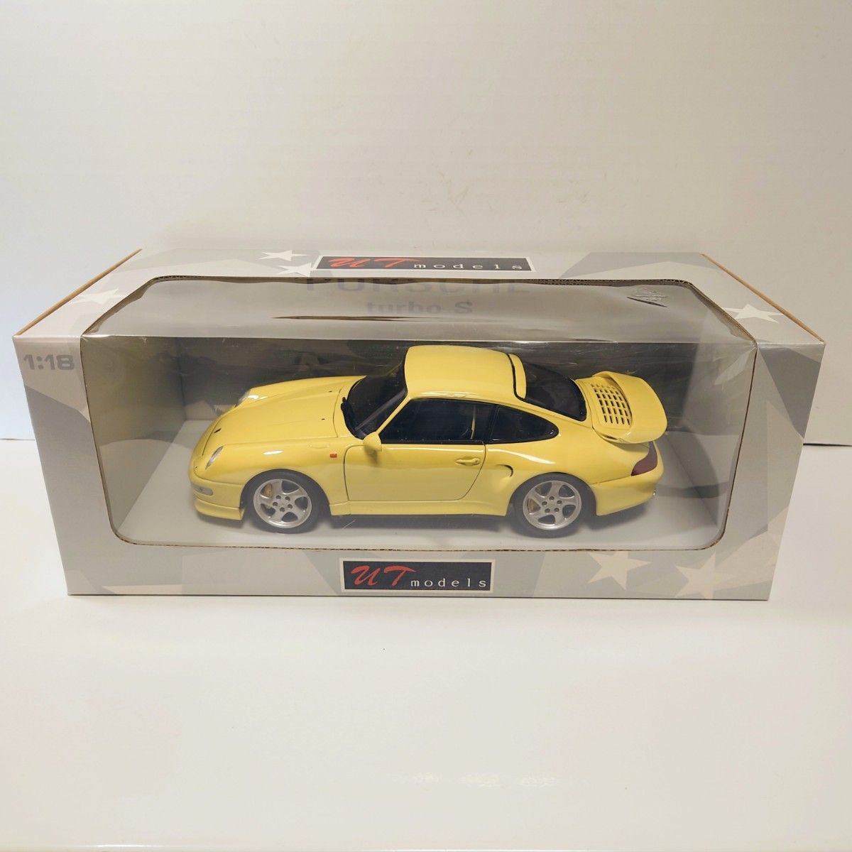 UTモデルズ 27836 ポルシェ 911 Turbo S ターボS 1/18  ミニカー  ダイキャスト 絶版品 イエロー