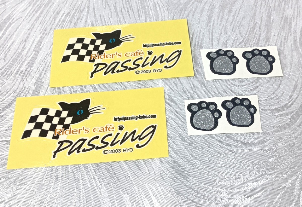 Passingオリジナル　黒猫ちゃんステッカー２枚＆手形ステッカー２枚セット　肉球　猫_画像1