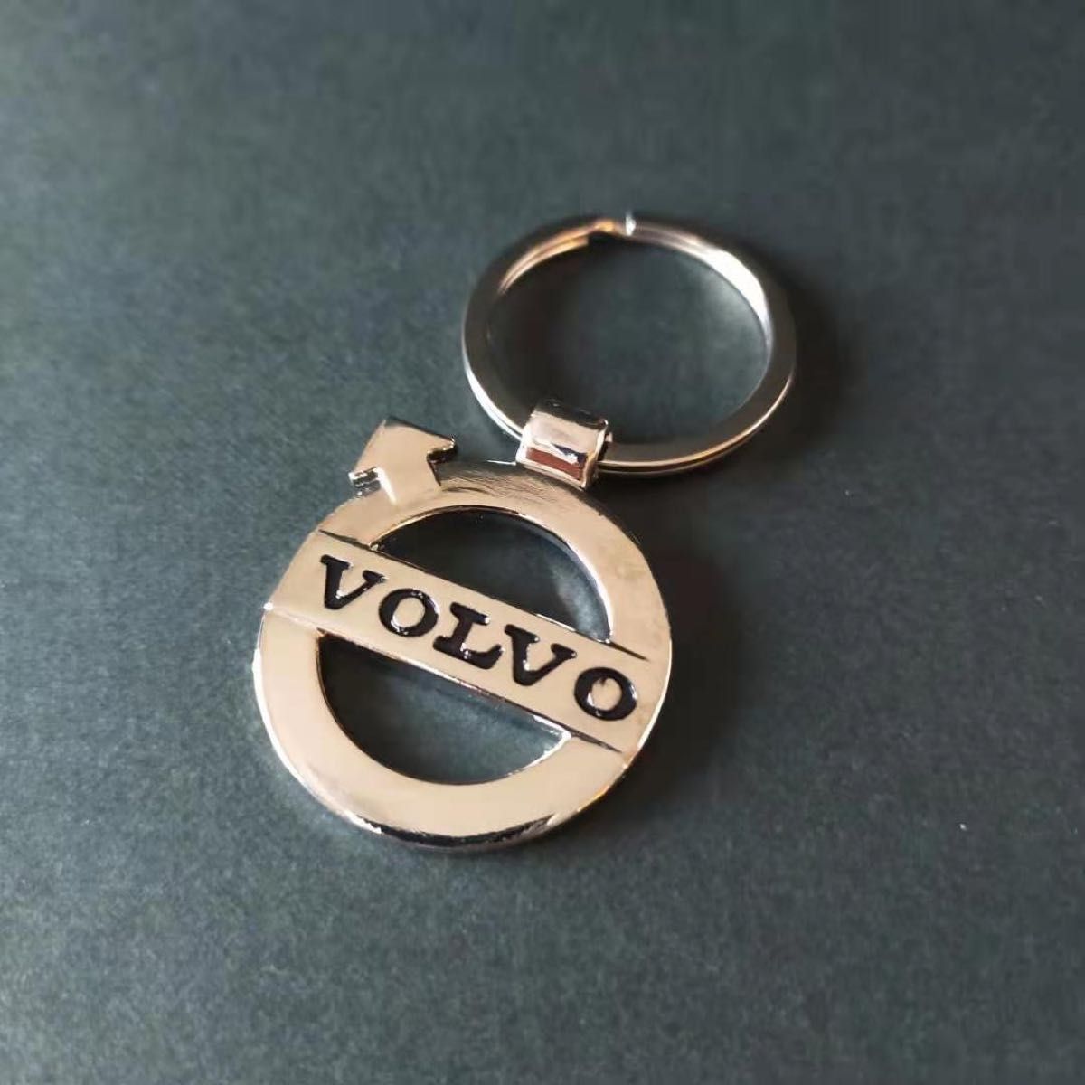 VOLVO キーホルダー キーリング 合金 ピカピカ ボルボキーホルダー ボルボキーリング