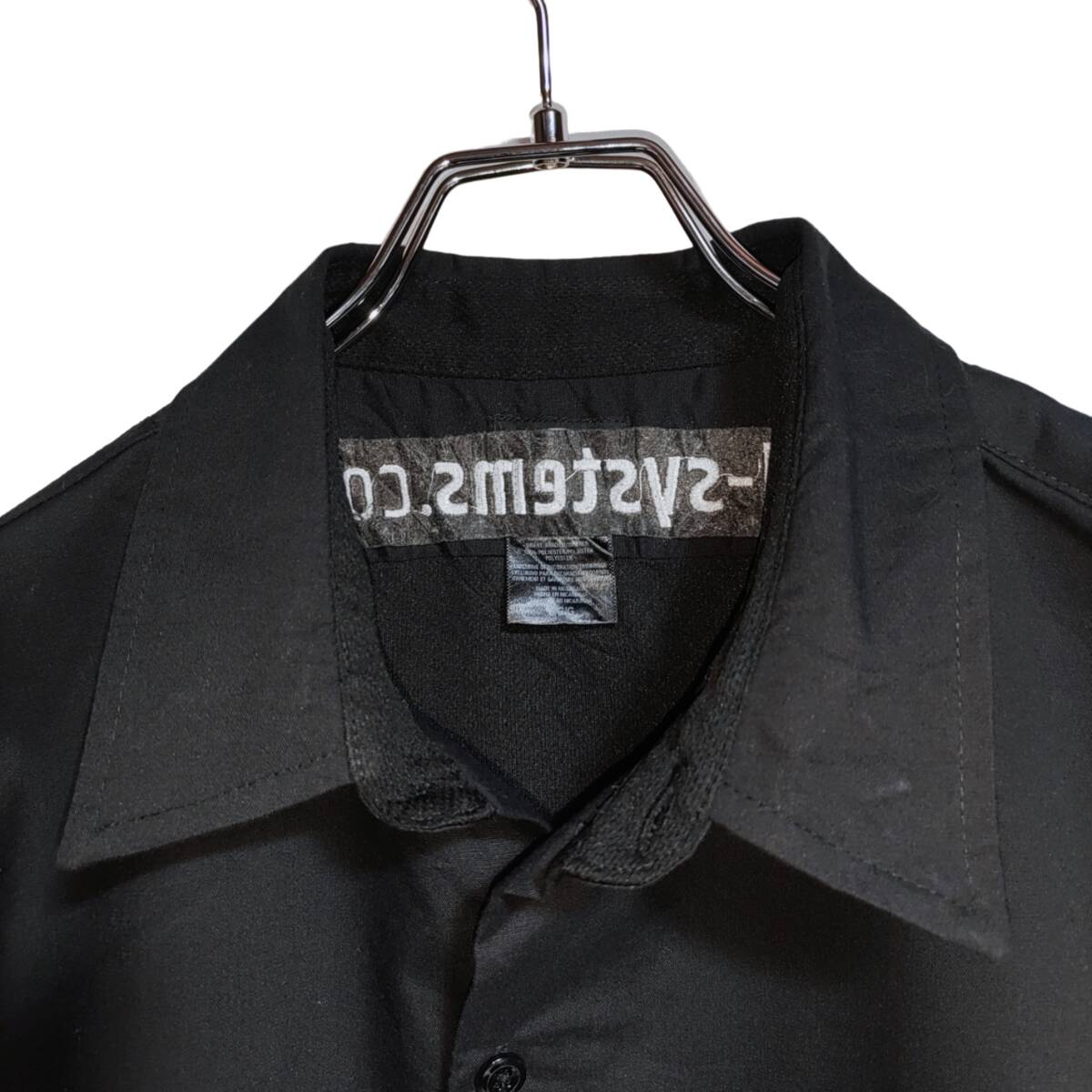 Dickies 半袖ワークシャツ size L ブラック 裾タグ ピスネーム ゆうパケットポスト 胸 背中 ロゴ 刺繍 LD SYSTEMS 古着 洗濯 プレス済 ｄ26_画像2