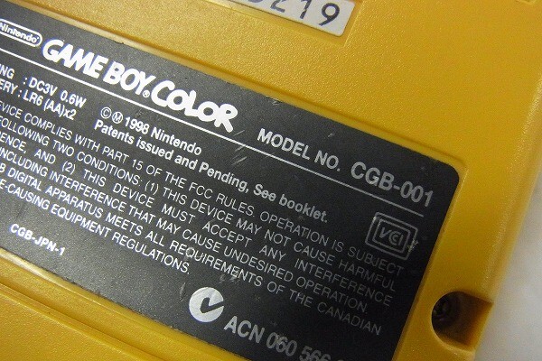 D621-N34-1058 ◎ NINTENDO 任天堂 GAMEBOY ゲームボーイカラー COLOR CGB-001 ゲーム機 現状品①◎の画像3