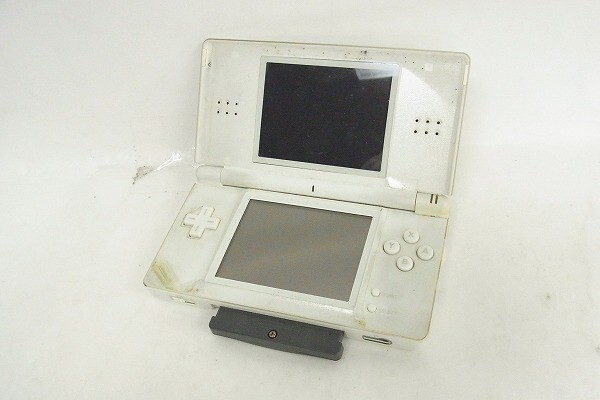 D574-S3-13424 ◎ NINTENDO 任天堂 DS LITE USG-001 ゲーム機 現状品①◎の画像1