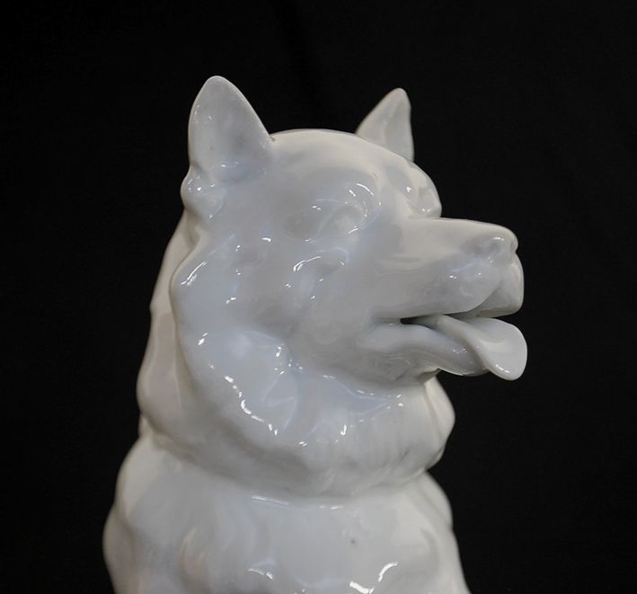  white porcelain dog one .IC29E63B1-A61