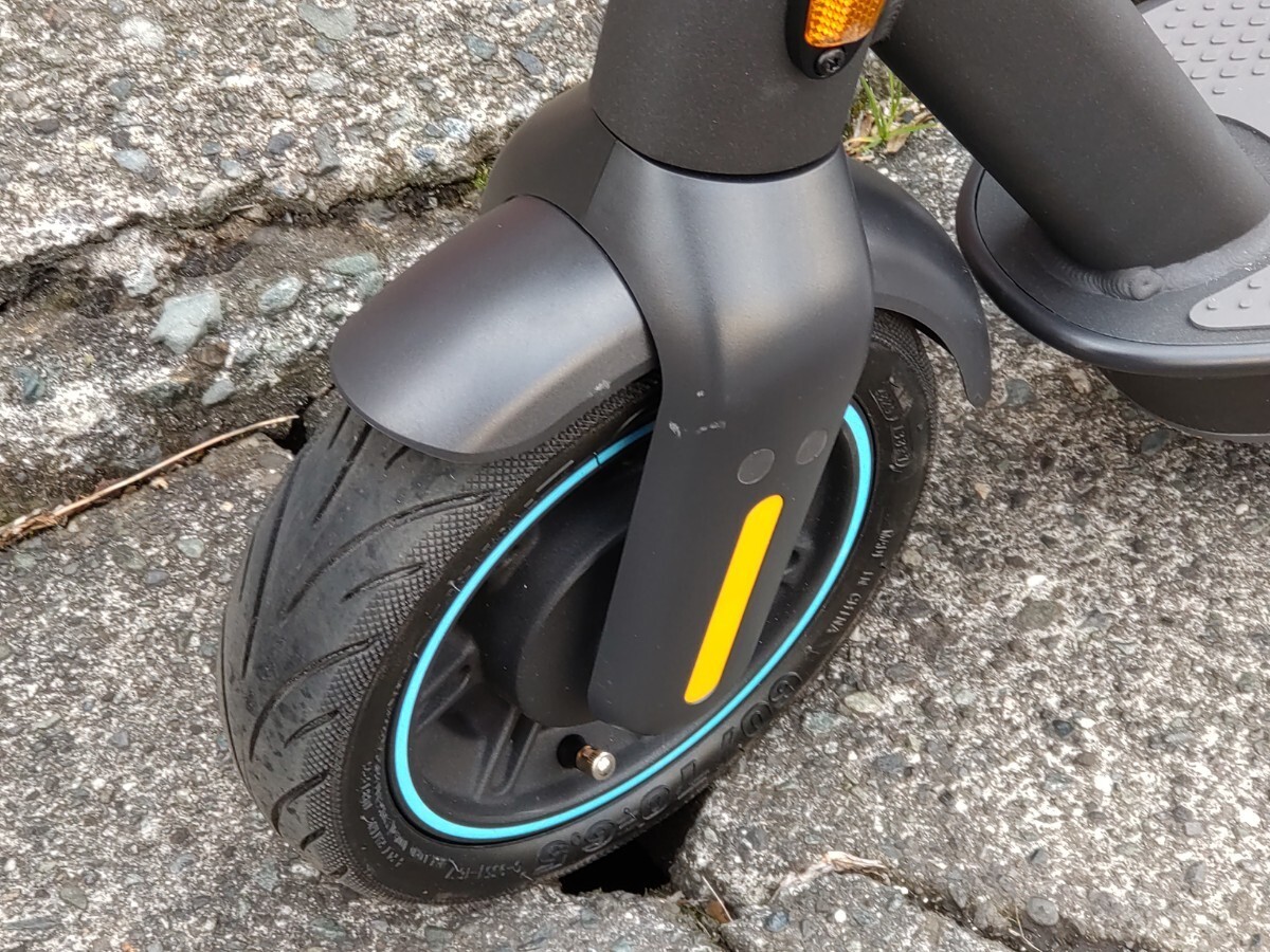 セグウェイ ninebot J-MAX G30 キックスクーター 電動キックボード 折りたたみ式 SEGWAY KickScooter 動作確認済み美品_画像4