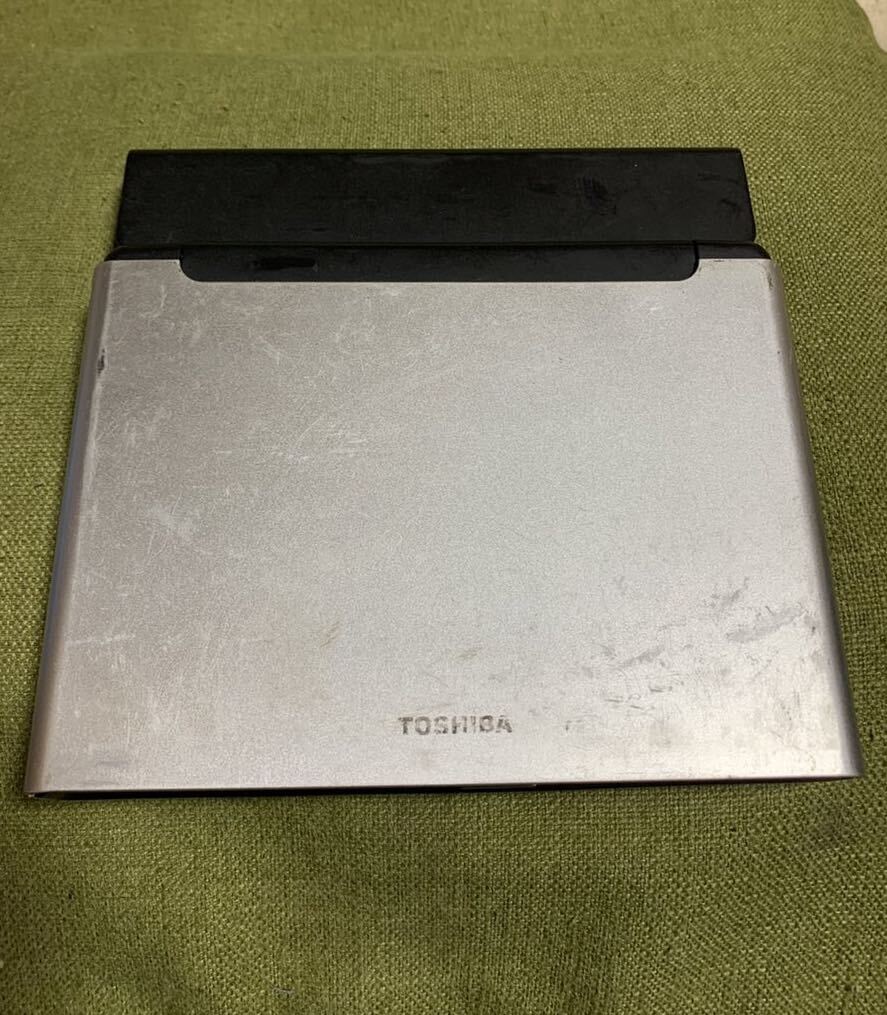 [ジャンク]☆TOSHIBA☆東芝♪ポータブルDVDプレーヤー☆SD-P1600 & バッテリーパック☆SD-PBP16♪作動確認済み♪_画像1