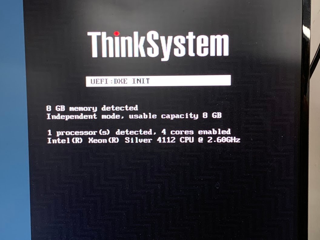 【ハード王】Lenovo ラックマウントサーバーThink System7X04-CTO1WW/Xeon Silver 4112/8GB/ストレージ無/7869-J_画像3